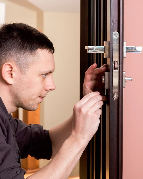 : Professional Locksmith For Commercial And Residential Locksmith Services in Boynton Beach, FL