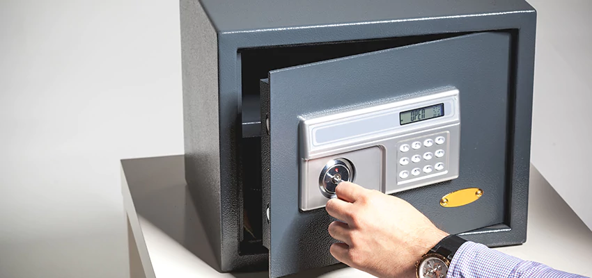 Jewelry Safe Unlocking Service in Boynton Beach, Florida